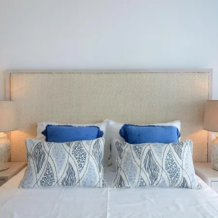 Stunning Mykonos 7 Bedrooms Rosella Private Pool Modern Interiors Pouli Vila Agios Ioannis Diakoftis